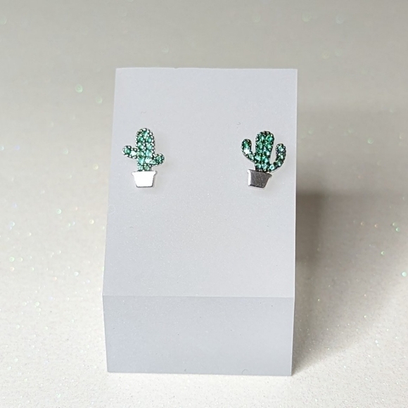 Cactus asymmetrical 925 sterling silver stud earrings - Picture 5 of 6